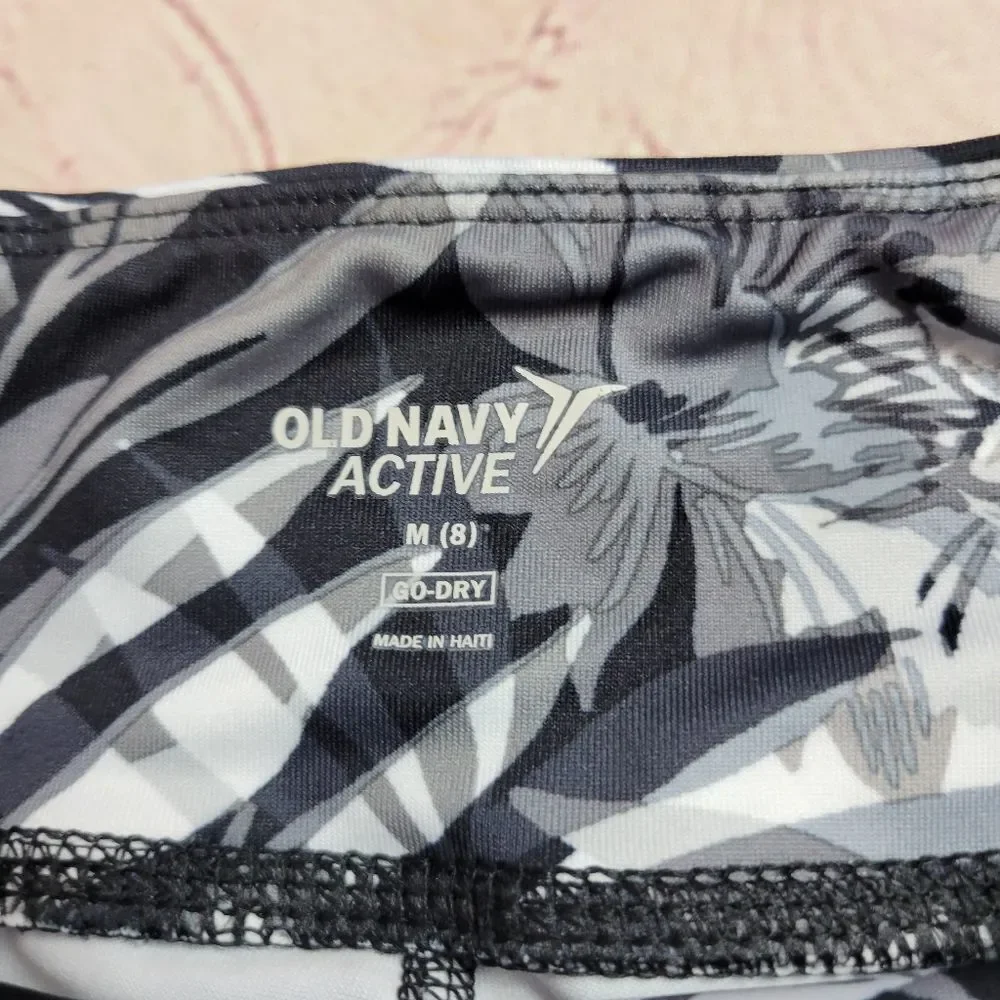 Old Navy Active athletic leggings M8